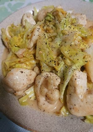 キャベツと鶏胸肉の味噌チーズ煮込み風-レシピのメイン写真