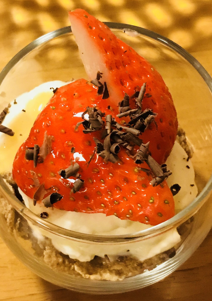 生クリームチョコシリアル★イチゴデザート-レシピのメイン写真