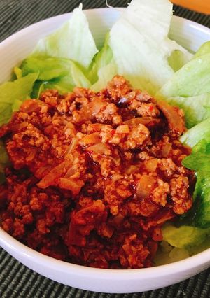 サッと作れる！ひき肉レタス丼-レシピのメイン写真