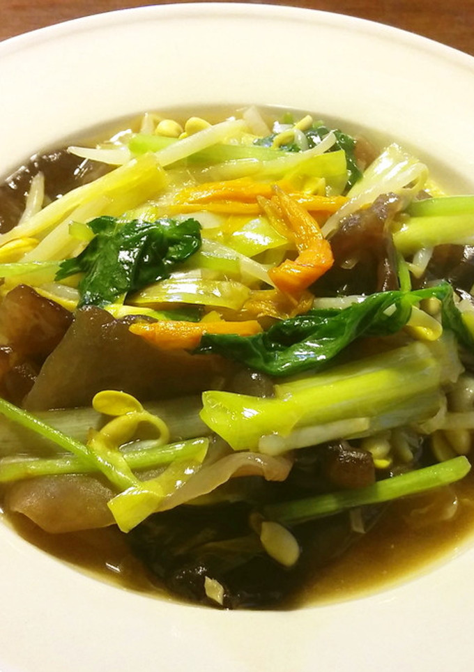 生きくらげ、黄にら、豆もやしの炒め物-レシピのメイン写真