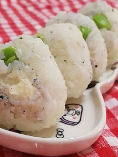 手づかみおにぎり*しらす枝豆チーズ-レシピのメイン写真