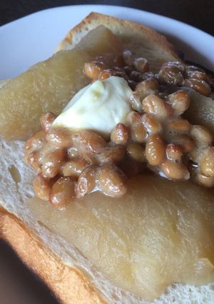 納豆とリンゴのトースト　チーズのせ-レシピのメイン写真