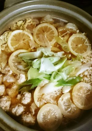 美味しい！レモンとナンプラー香る鶏団子鍋-レシピのメイン写真