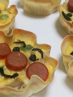 餃子の皮で♡可愛いアンパンマンのキッシュ-レシピのメイン写真