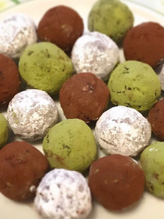 クランチ入りでザクザク♪チョコトリュフ-レシピのメイン写真