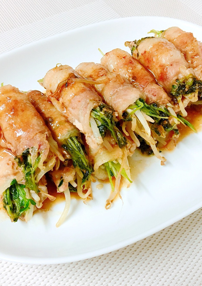 ご飯がススム！もやしと豆苗の豚バラ巻き-レシピのメイン写真