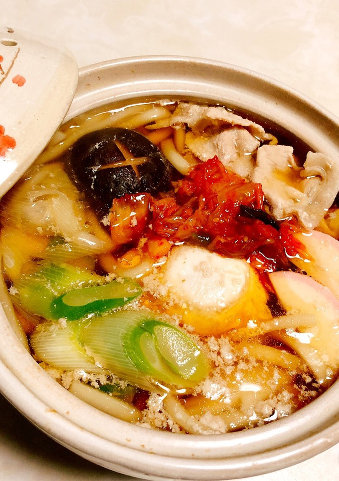 超簡単！切って乗せて煮るだけ鍋焼きうどん-レシピのメイン写真