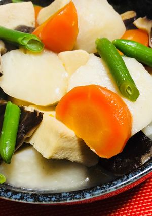 白だしで簡単♪里芋と高野豆腐の煮物♡-レシピのメイン写真