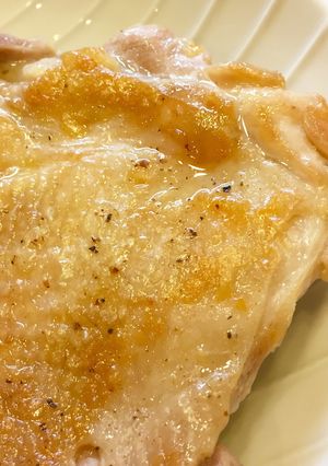 ジュワッと肉汁！鶏もも肉のソテー♪-レシピのメイン写真