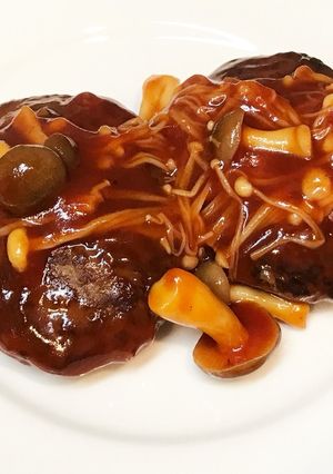 ケチャップで煮込みハンバーグ-レシピのメイン写真