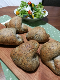 黒ゴマパン-レシピのメイン写真