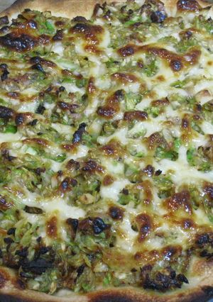 余った餃子の具で簡単和風ピザ-レシピのメイン写真