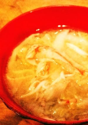 やわらか白菜とカニカマの味噌汁-レシピのメイン写真
