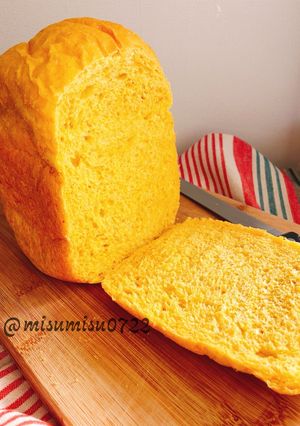 柔らかふんわり！すりおろし人参の人参パン-レシピのメイン写真