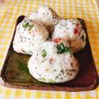 ごま塩と大葉、梅のおにぎり♬