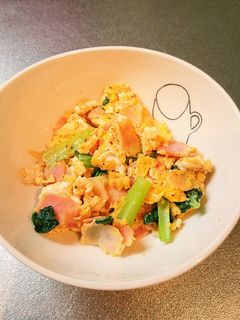 ほうれん草とウインナーのマヨ卵炒め-レシピのメイン写真