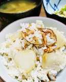 大根と里芋の混ぜご飯(蓮根チップ入り)