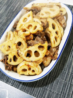 皮付レンコンと牛肉の味噌マヨオイスター炒-レシピのメイン写真