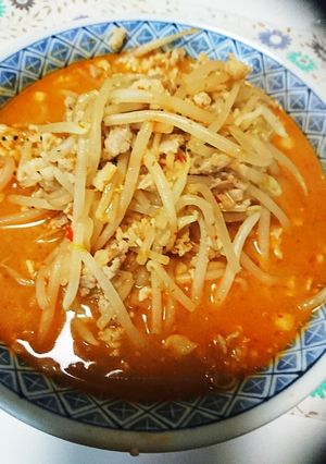 辛さがヤミツキ♪簡単！もやし味噌ラーメン-レシピのメイン写真