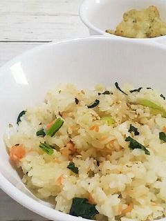 後期~*鮭と小松菜のバター醤油チャーハン-レシピのメイン写真