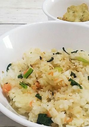 後期～＊鮭と小松菜のバター醤油チャーハン-レシピのメイン写真
