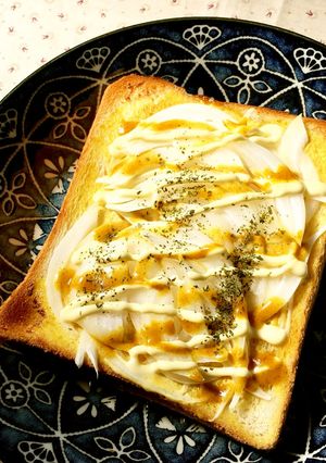 新玉ねぎのカレーマヨトースト-レシピのメイン写真