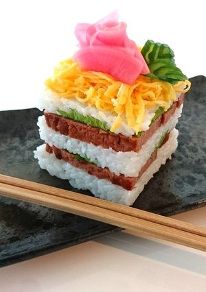 ひな祭り♡ミートローフの押し寿司-レシピのメイン写真