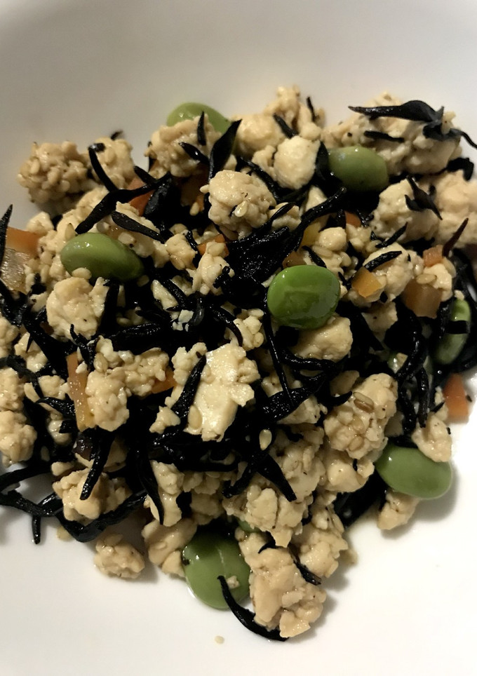 炒り豆腐と茶豆とひじきの煮物-レシピのメイン写真