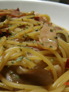 茸とベーコンのバター醤油パスタ-レシピのメイン写真