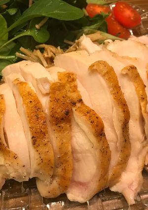 低温調理器で肉汁ジューシー鶏むね肉ソテー-レシピのメイン写真