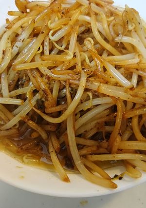 ハンバーグからのもやし炒め-レシピのメイン写真