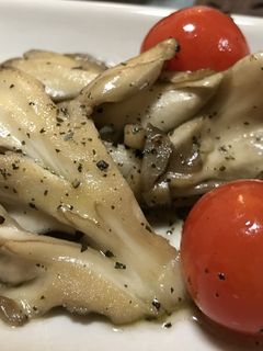 舞茸とトマトのニンニク炒め-レシピのメイン写真