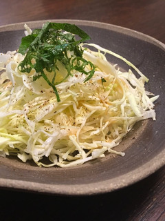揚げ物と一緒に☆キャベツと大葉の千切り-レシピのメイン写真