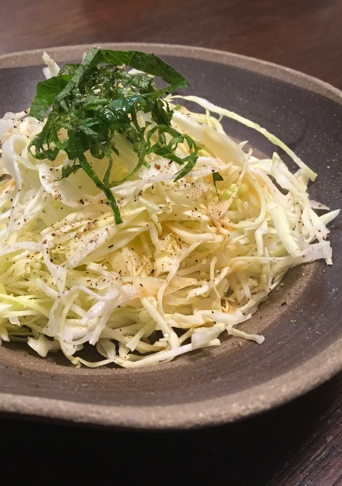 揚げ物と一緒に☆キャベツと大葉の千切り-レシピのメイン写真