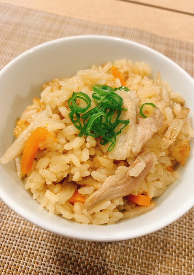 豚肉とごぼうの生姜炊き込みご飯-レシピのメイン写真