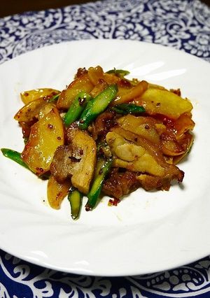 簡単！鶏と焼き林檎のハニーマスタード炒め-レシピのメイン写真