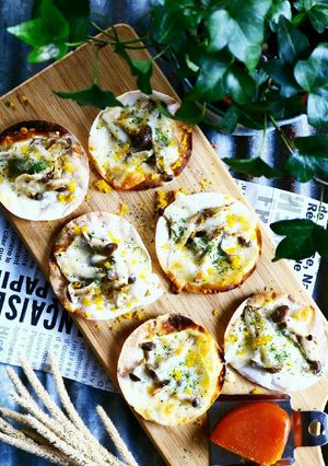 餃子の皮でからすみピザ-レシピのメイン写真