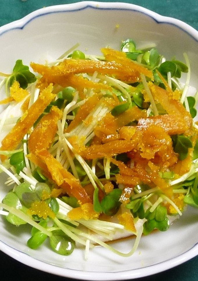 長芋とかいわれ菜とからすみの小鉢-レシピのメイン写真