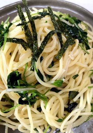 フライパン1つで！豆苗の松茸風味パスタ-レシピのメイン写真