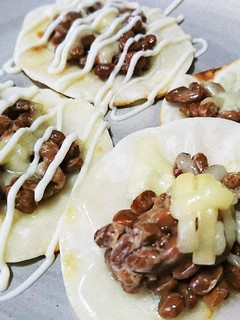 時短!!餃子の皮で☆納豆チーズピザ☆-レシピのメイン写真