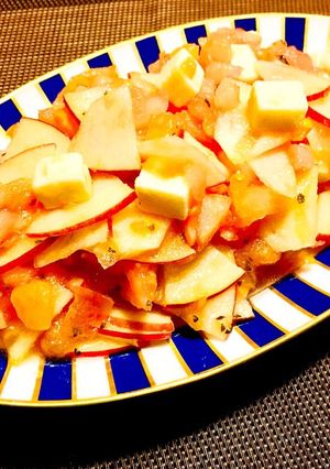 リンゴとチーズのトマトサラダ-レシピのメイン写真