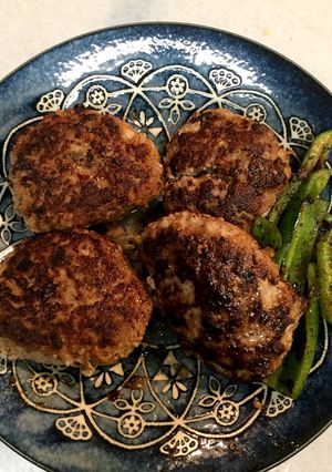 ハンバーグ-レシピのメイン写真