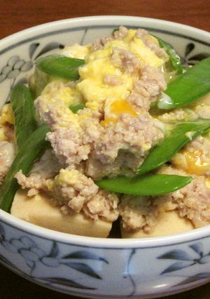 春の惣菜 ～鶏ひき肉と高野豆腐の卵とじ～-レシピのメイン写真
