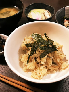 献立メモ *ˊᵕˋ)੭ 鶏ごぼう飯-レシピのメイン写真