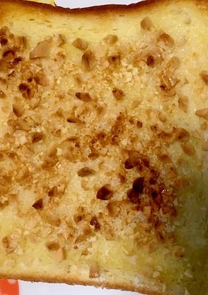 母の味☆朝ご飯にバターピーナッツトースト-レシピのメイン写真