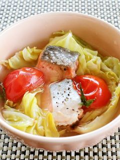 レンジで簡単!春キャベツと塩鮭のポトフ-レシピのメイン写真
