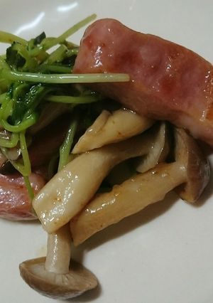 お弁当にも！ベーコンとシメジの和風炒め-レシピのメイン写真
