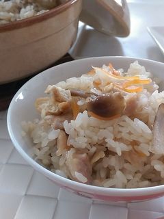 土鍋で炊き込みご飯-レシピのメイン写真