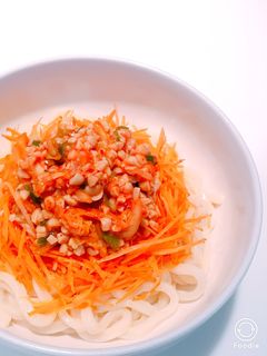 ひきわり納豆とキムチのサラダうどん!-レシピのメイン写真