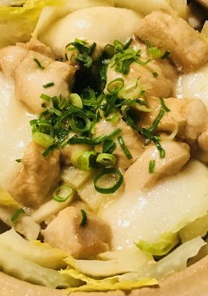 トロトロ餅とプリプリ食感の鶏肉野菜鍋-レシピのメイン写真